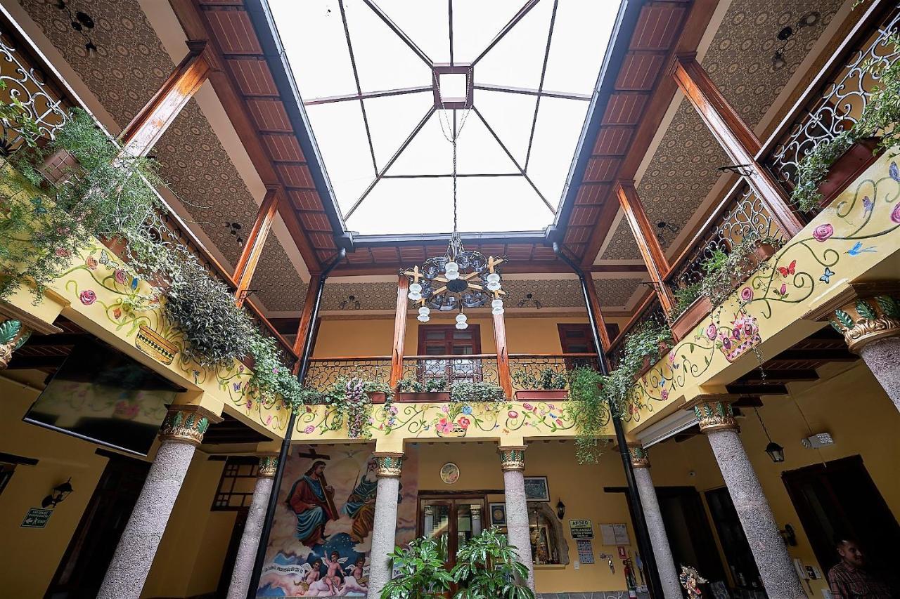 Hotel La Basilica Quito Exteriér fotografie